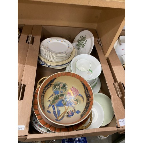 478 - 8 mixed boxes of ceramics inc. Haviland France, Booths, Wade, Lustre, Foley, Newhall, Willow Tree et... 