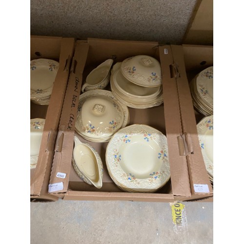 525 - 11 boxes of part tea & dinner sets inc. Crown Ducal 'Florentine', New Hall, Empire, Wade, Colclough,... 