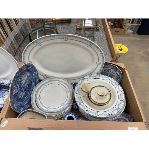 540 - 4 boxes of assorted blue & white ware including Royal Doulton, Alfred Meakin ‘Patricia’ etc