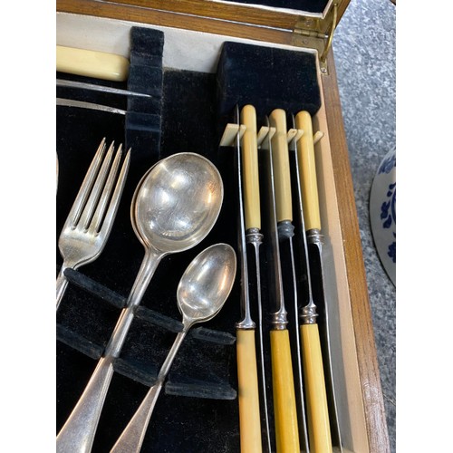 232 - 58 piece canteen of cutlery