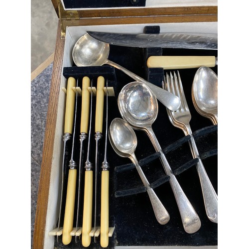 232 - 58 piece canteen of cutlery