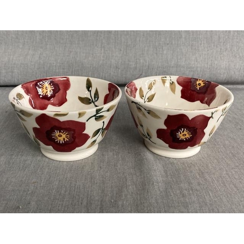 338 - Pair of Emma Bridgewater 'Christmas Rose' bowls (12.5cm diameter)