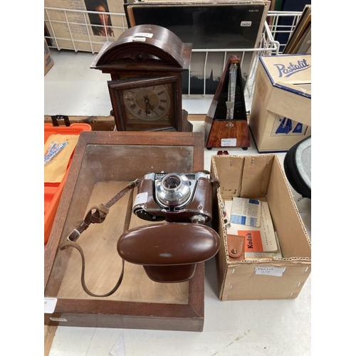 479 - Boxed German Pastalit metronome, Kodak Retinette camera, oak cased mantel clock with key & pendulum ... 