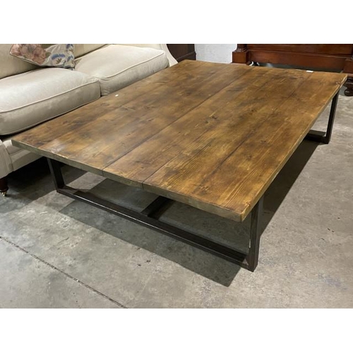 88 - Industrial design coffee table 40H 120W 160D