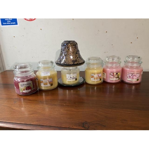 90 - Yankee Candles - 2x Vanilla Cupcake, 1x Fresh Cut Roses, 1x Cherry Blossom, 1x Raspberry Sundae (all... 
