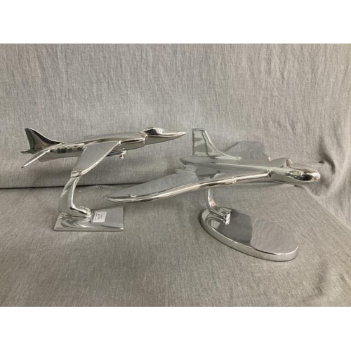 317 - 2 chrome airplane models