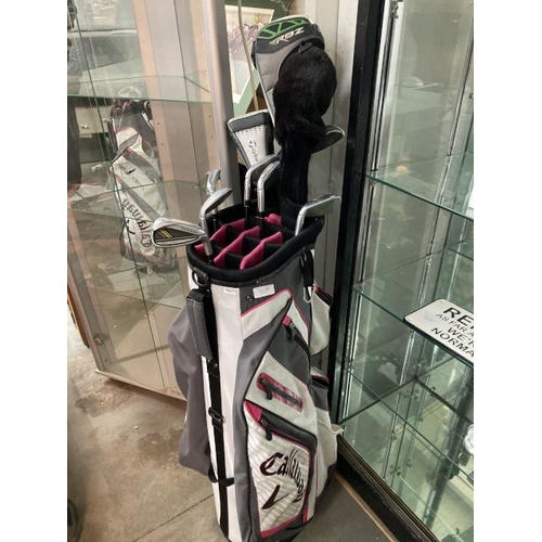 325 - Taylor Made golf clubs and Callaway bag