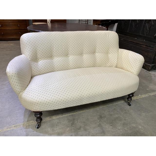 85 - Victorian upholstered bedroom settee 145W