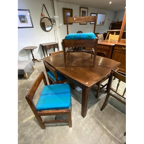 113 - Mid century teak extending dining table 75H 136-191W with one leaf 100D and 6 chairs (as found)