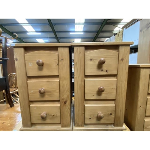 152 - Pair of pine 3 drawer bedside chests 64H 38W 45D