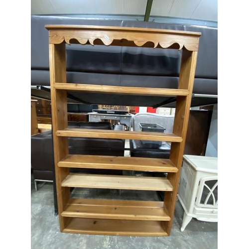 197 - Pine plate rack 135H 83W 15D