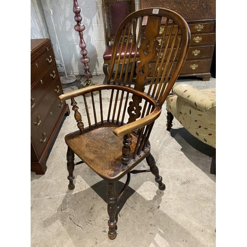 97 - Victorian ash & elm Windsor chair 55W