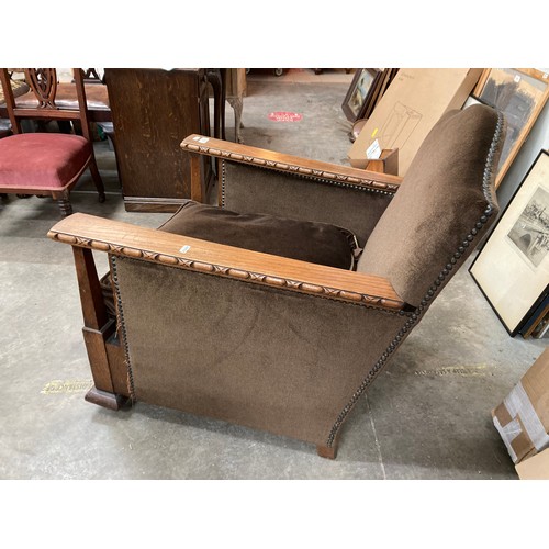 250 - Art Deco oak framed suite (settee 126W, 2 chairs 67W)