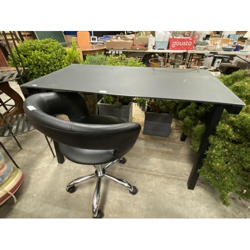 224 - Contemporary black office desk 78H 125W 65D, black faux leather office chair and a metal tiered open... 