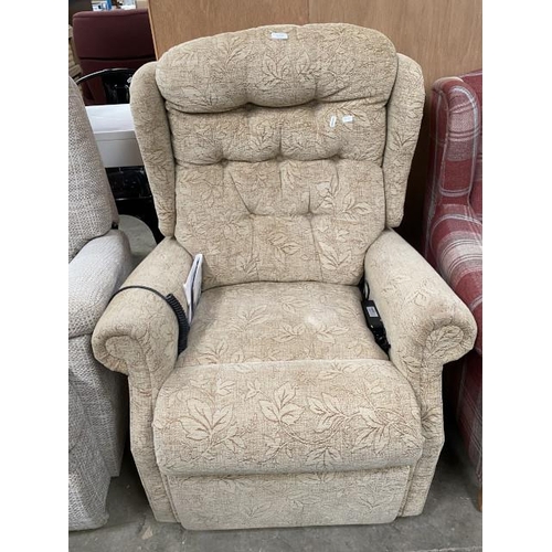 230 - Celebrity rise and recline electric armchair upholstered in gold chenille 78W