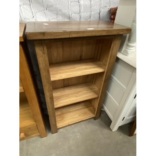 238 - Good quality oak bookcase 107H 64W 32D