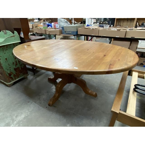 254 - Pine oval dining table 71H 180W 121D