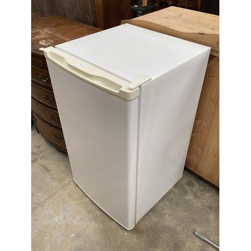 140 - Undercounter freezer 47W