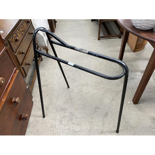 107 - 3 legged display stand for saddles