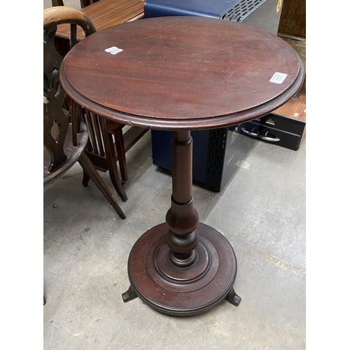 32 - French oak pedestal lamp table 76H 48cm diameter