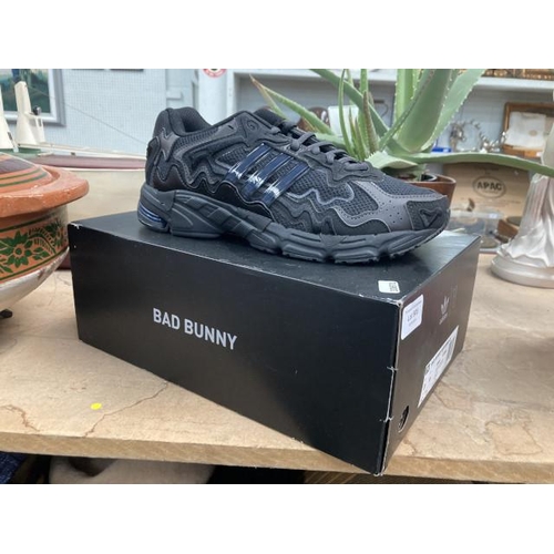 505 - Adidas 'Bad Bunny' Response CL trainers in black - size 8 (new with tags and box)