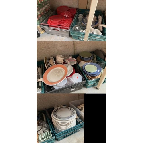 541 - 5 boxes of mainly dinner & side plates inc. saucers etc. (Ex shop stock)