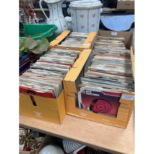 552 - Collection of vintage 45s including Floyd Cramer, Chicory Tip, Brian Poole and the Tremeloes, Brenda... 