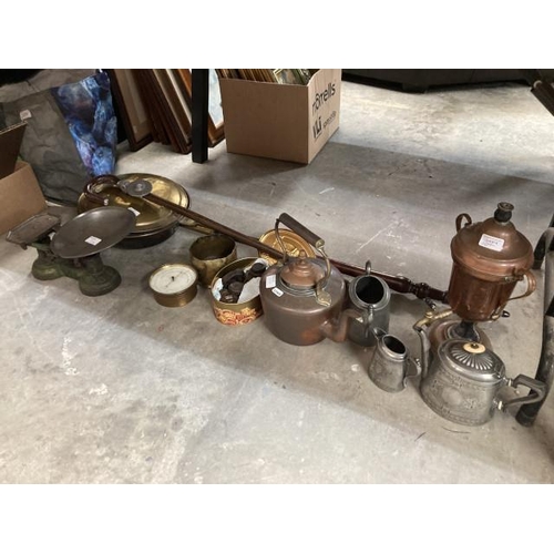 574 - Collection of metal wares to include brass warming pan, copper kettle and samovar, vintage scales wi... 