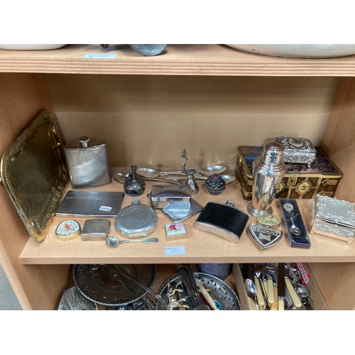 297 - 4 shelves of vintage kitchen wares, metal wares etc., inc. butter pats, mincer, enamel teapot, hipfl... 