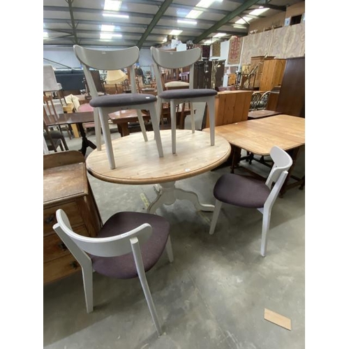 15 - Pine oval pedestal table 141 x 120cm & 4 contemporary kitchen chairs