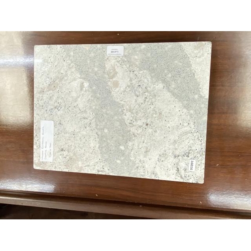 60 - Cambria Summerhill Quartz chopping board 400 x 300mm