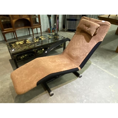 33 - 1980's design lounge chair, chaise longue, model Flexa by Adriano Piazzesi for Italian company Arket... 