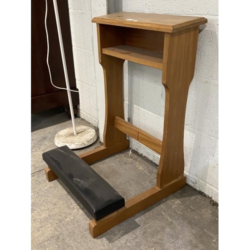 37 - Ormsby of Scarisbrick oak Prie Dieu with kneeler 74H 51W 51D