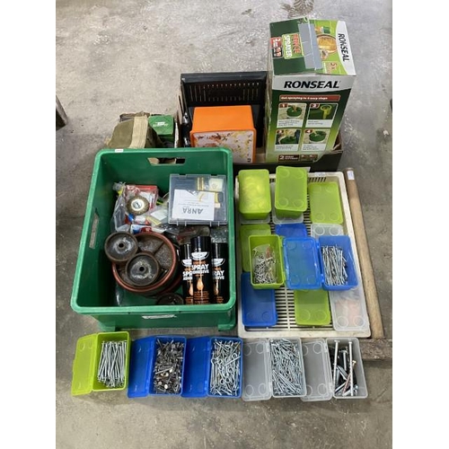 75 - Assorted workshop tools, Ronseal fence sprayer, 300mm tee hinges, screws etc