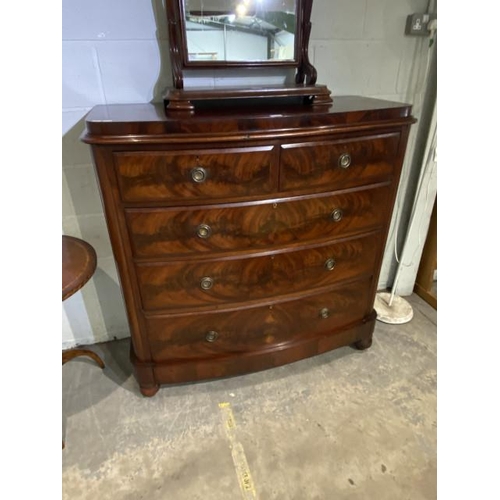 99 - Victorian mahogany bow front chest of drawers 122H 122W 54D