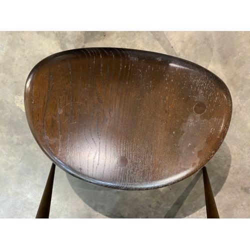 105 - Ercol nest of 3 'Pebble' tables 40H 66W 44D