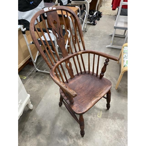 244 - Victorian ash and elm Windsor chair 57W