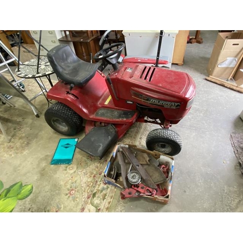 249 - MURRAY 125/96 sit on lawn mower