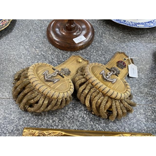 289 - Pair of vintage military epaulettes