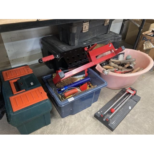 604 - 3 empty tool boxes, containers of assorted workshop tools including spanner, chisels and decorating ... 