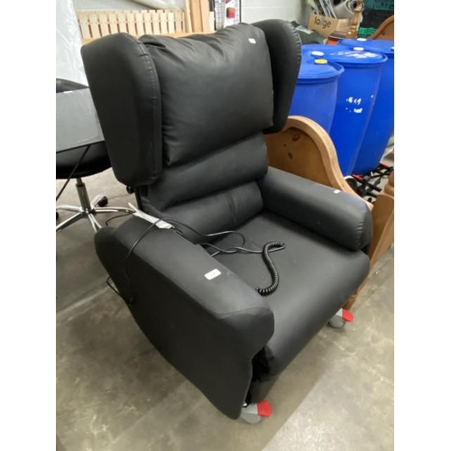 64 - MODULO CARE RISER RECLINER CHAIR (colourway - Black)  Purchased in 2022.     
Adjustable Seat width ... 