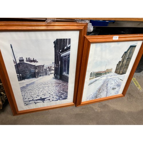 562 - 2 framed Stuart Hirst prints, one pencil signed, 5 gilt framed mirrors, Beryl Cook print, Percy Monk... 