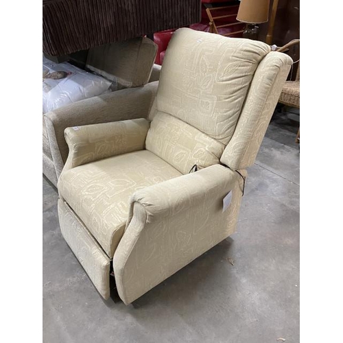 158 - DeVilbiss 'Chicago' rise and recline electric armchair in cream fabric 82W