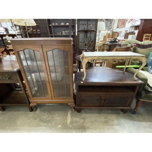 20 - Edwardian mahogany display cabinet 110H 67W 30D, contemporary media stand 60H 90W 60D & a gilt metal... 