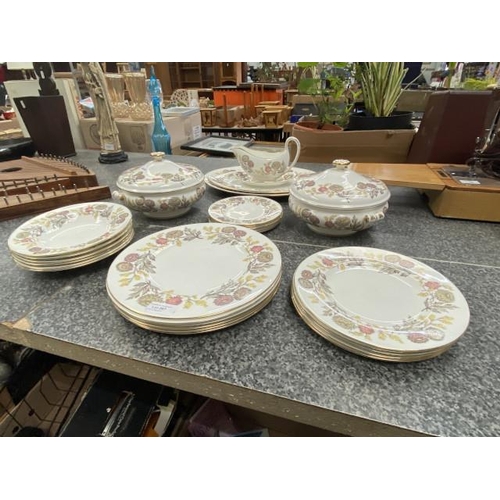 267 - Wedgwood 'Lichfield' tableware's (29 pieces, damage to tureen lid handles)