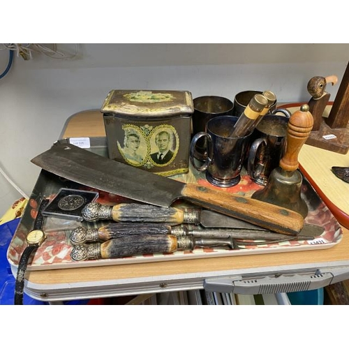 328 - A tray of collectables including 3x half pint silver plated tankards, 1x one pint silver plated tank... 