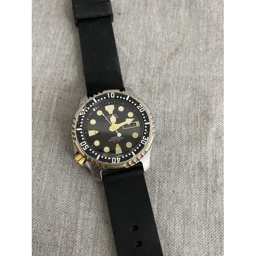 331 - Citizen automatic diver's water resist 200M watch (working order)