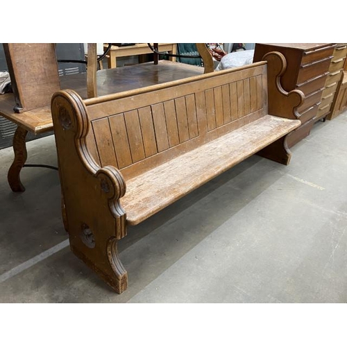 38 - Pitch pine pew 93H 197W 46D