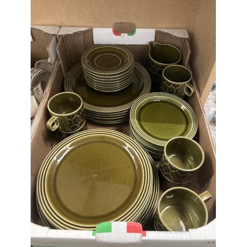 398 - Hornsea Heirloom in green tableware's (44 pieces)