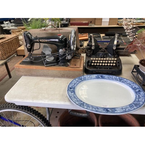 476 - Oliver vintage typewriter, oval MBW & Co Pergolisi blue and white meat platter and a cased Singer 63... 